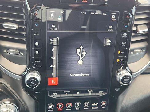 Used 2020 RAM 1500 Laramie RWD image 13