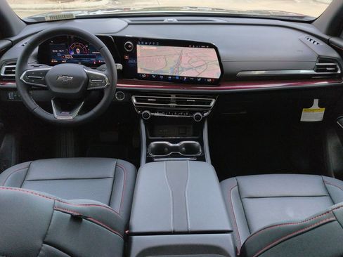 New 2026 Chevrolet Traverse Z71 w/ Driver Confidence Package AWD/4WD image 22