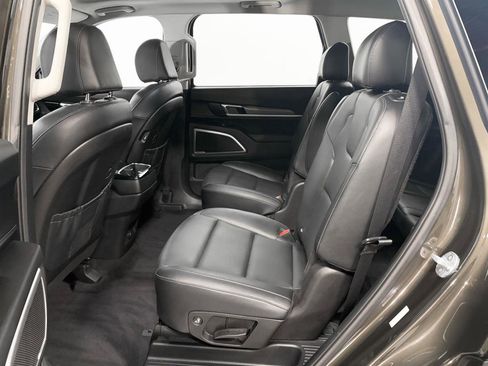 Used 2022 Kia Telluride S image 6