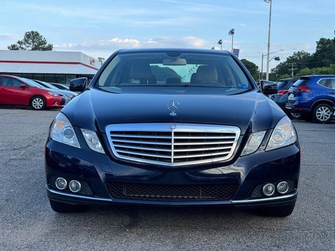 Used 2011 Mercedes-Benz E 350 4MATIC Sedan image 3