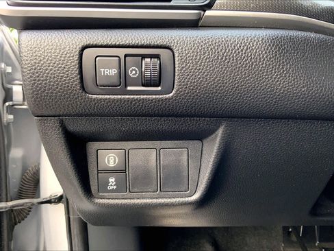 Used 2019 Honda Accord Sport image 32
