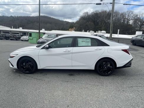 New 2026 Hyundai Elantra Sport image 2