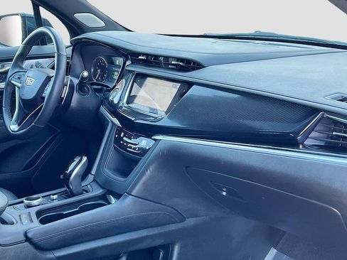 Used 2024 Cadillac XT6 Sport AWD/4WD image 33