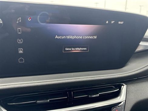 Used 2024 Buick Envista Sport Touring w/ Convenience I Package image 13