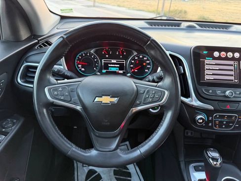 Used 2018 Chevrolet Equinox LT FWD image 25
