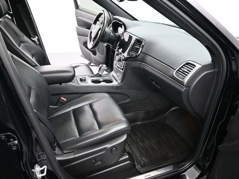 Used 2022 Jeep Grand Cherokee Limited image 35