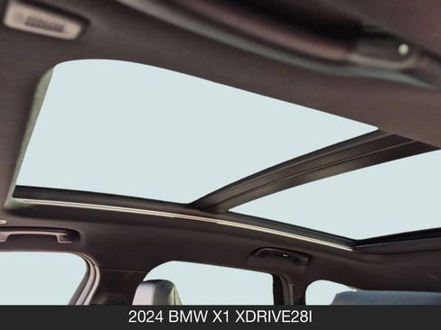 Used 2024 BMW X1 xDrive28i AWD/4WD image 16