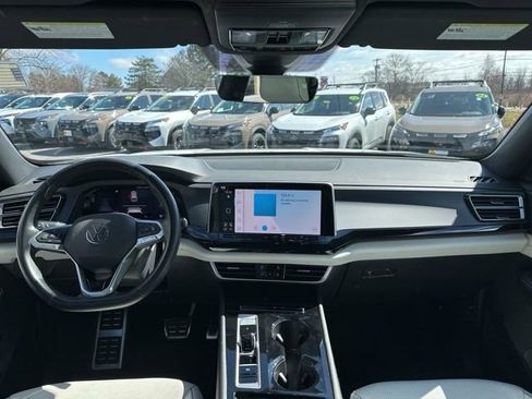 Used 2024 Volkswagen Atlas Cross Sport SEL Premium R-Line image 15