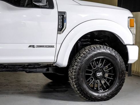 Used 2022 Ford F250 Lariat w/ Lariat Value Package image 8