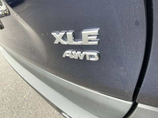 Used 2025 Toyota RAV4 XLE AWD/4WD image 29