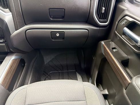 Used 2019 Chevrolet Silverado 1500 LT Trail Boss image 18