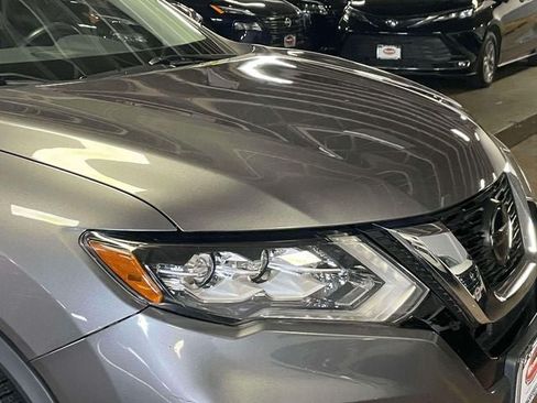Used 2018 Nissan Rogue SL w/ Premium Package AWD/4WD image 10