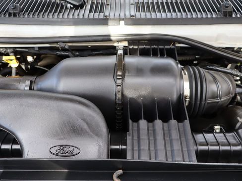 Used 2013 Ford E-250 and Econoline 250 image 32