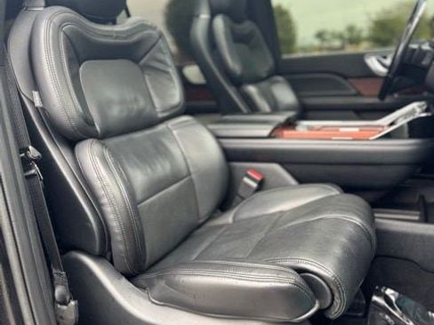 Certified 2021 Lincoln Navigator Reserve AWD/4WD image 26