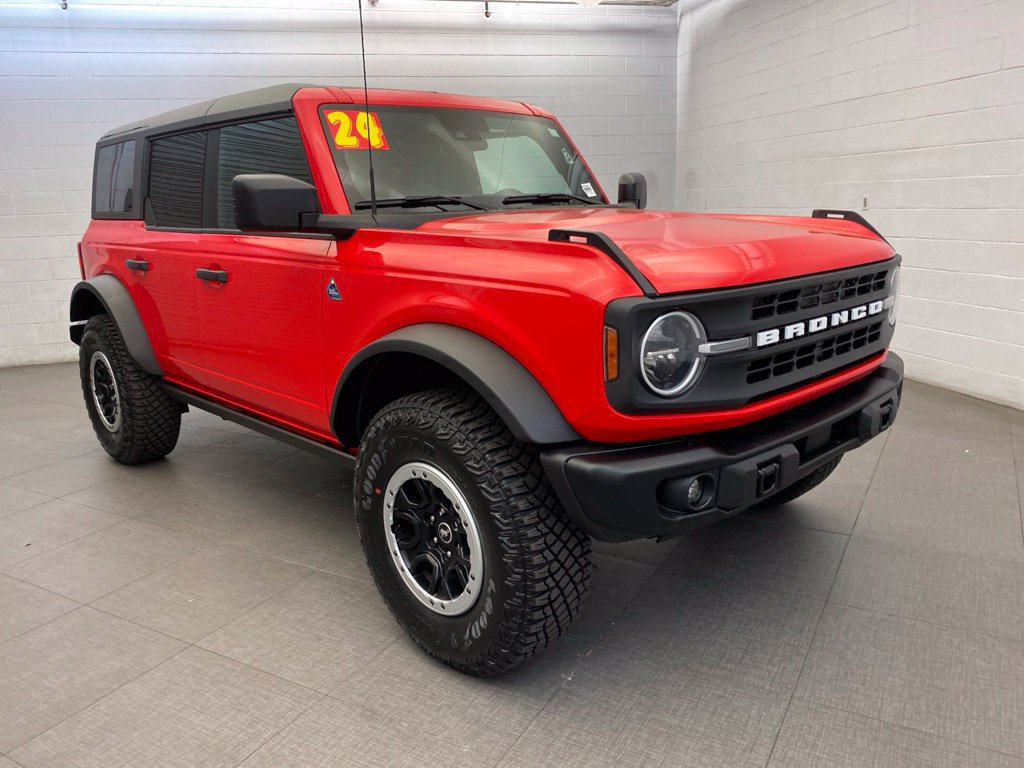 Used 2024 Ford Bronco Black Diamond w/ Sasquatch Package AWD/4WD image 4