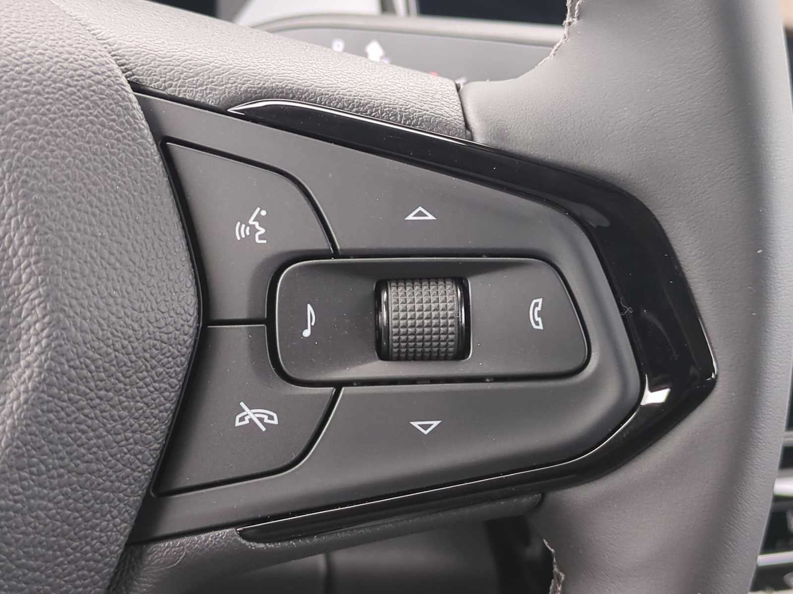 New 2027 Chevrolet Bolt LT w/ Comfort Package FWD image 16