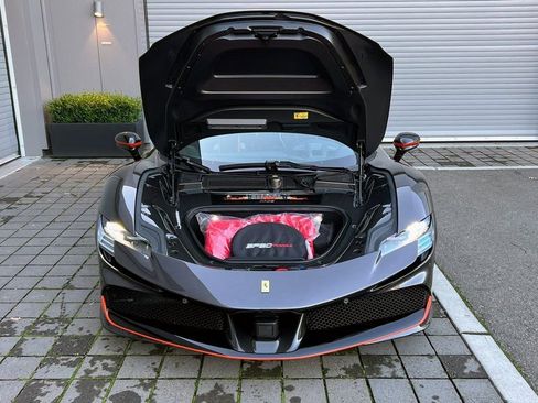 Used 2022 Ferrari SF90 Stradale image 13