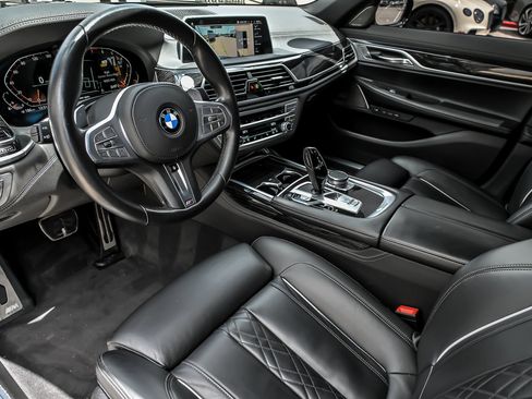 Used 2022 BMW 740i xDrive w/ M Sport Package AWD/4WD image 28