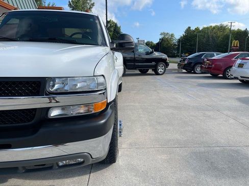 Used 2002 Chevrolet Silverado 3500 LT RWD image 4