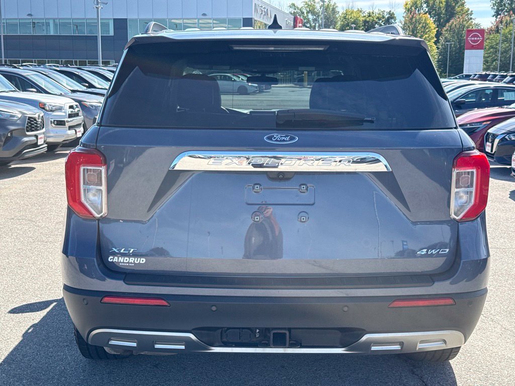 Used 2021 Ford Explorer XLT w/ Equipment Group 202A AWD/4WD image 3