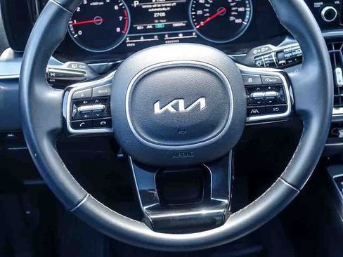 Used 2023 Kia Sorento S w/ Panoramic Sunroof Package FWD image 18