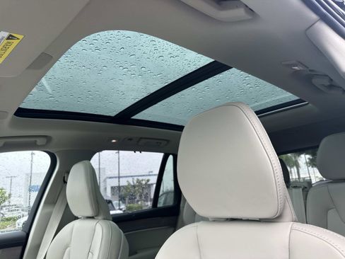 New 2026 Volvo XC90 T8 Ultra w/ Protection Package Premier image 25