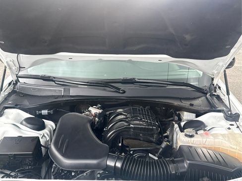 Used 2023 Chrysler 300 Touring w/ Sport Appearance Package RWD image 13