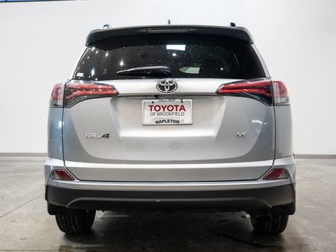 Certified 2018 Toyota RAV4 LE image 7