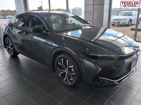 New 2026 Toyota Crown XLE image 1