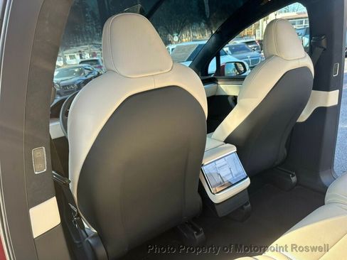 Used 2024 Tesla Model X AWD/4WD image 18