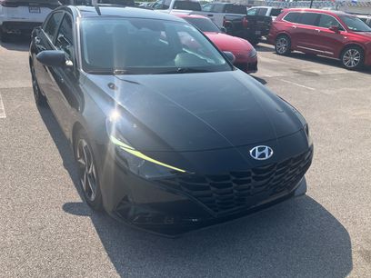 Used 2023 Hyundai Elantra SEL w/ Convenience Package