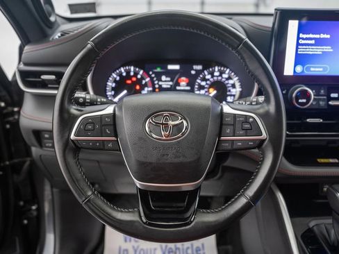 Used 2023 Toyota Highlander XSE AWD/4WD image 35