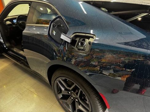 New 2024 Dodge Charger R/T w/ Plus Group image 27