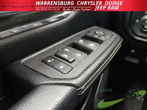 Used 2025 RAM 1500 Laramie AWD/4WD image 30