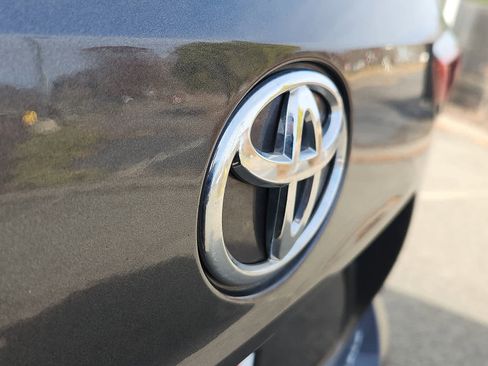 Used 2023 Toyota Highlander Platinum image 31