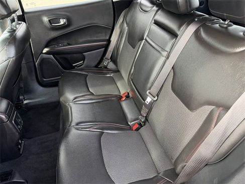 Used 2018 Jeep Compass Trailhawk w/ Cold Weather Group image 12