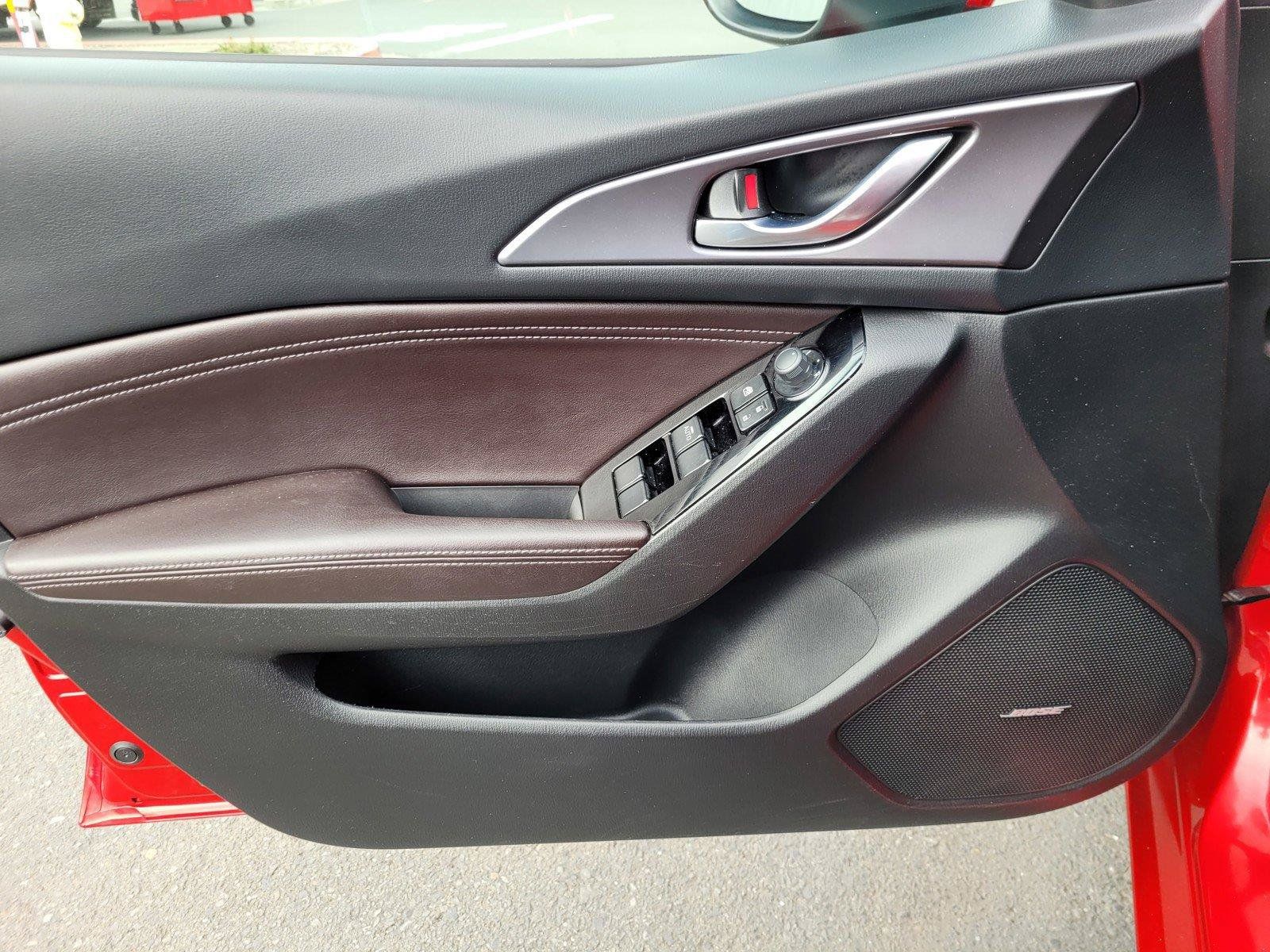 Used 2017 MAZDA MAZDA3 Grand Touring FWD image 21
