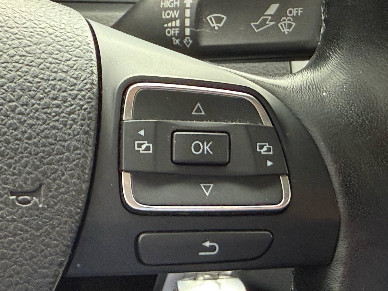 Used 2012 Volkswagen CC Sport FWD image 42