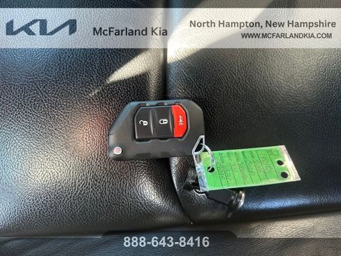 Used 2018 Jeep Wrangler Unlimited Rubicon image 32