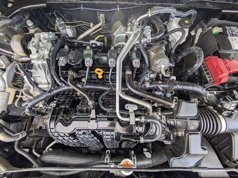 Used 2024 Nissan Altima 2.5 SV FWD image 21