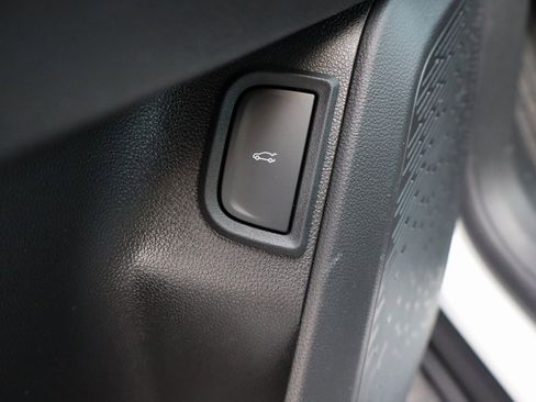 New 2026 Chevrolet Equinox LT w/ Convenience Package II image 17