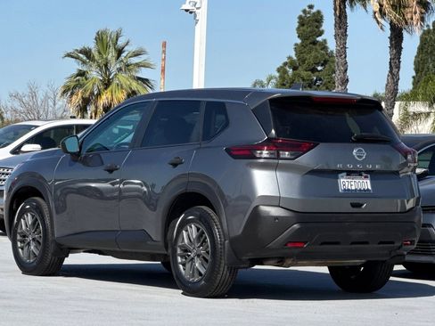 Used 2021 Nissan Rogue S image 3