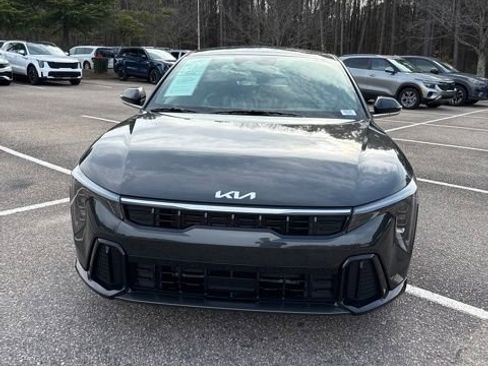 Certified 2025 Kia K4 GT-Line image 2