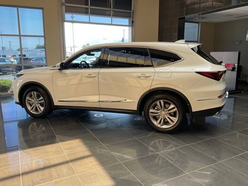 Certified 2025 Acura MDX SH-AWD image 5