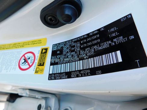 Used 2018 Toyota Highlander Limited Platinum image 9