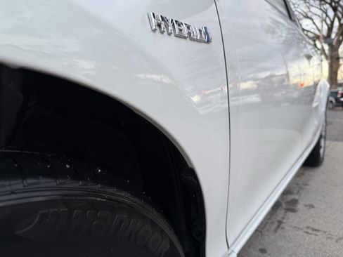 Used 2016 Toyota Prius C Three image 33