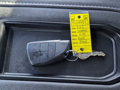 Used 2022 Chevrolet Silverado 1500 RST w/ Convenience Package II image 35