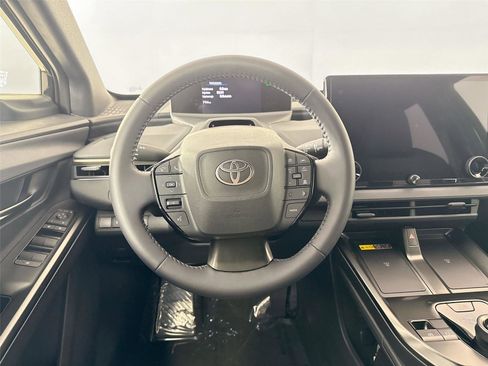 Certified 2026 Toyota bZ image 31