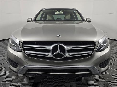 Used 2019 Mercedes-Benz GLC 300 4MATIC image 10