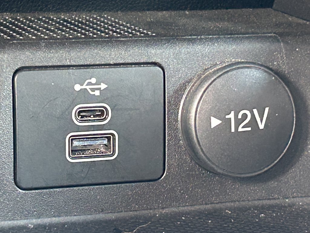 Used 2025 Ford Escape Active AWD/4WD image 15